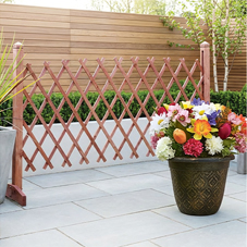 Expanding Wooden Fence - AV129
